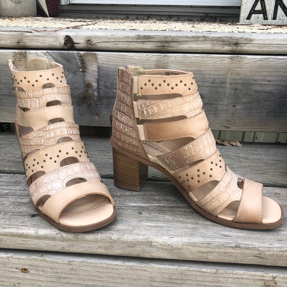 Gimmicks open ankle boots, size 7.5 - Picture 2 of 6